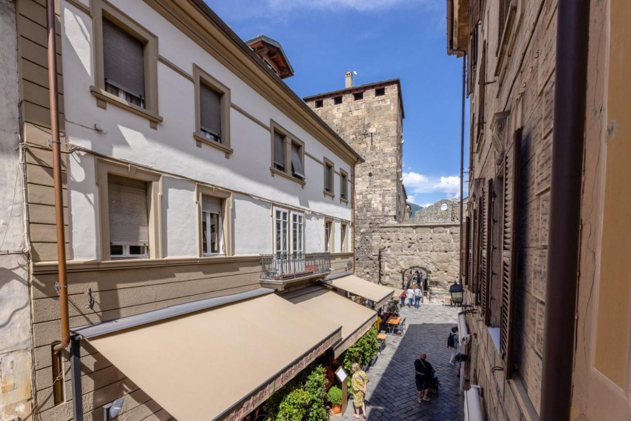 Aosta Centre Apartments - Porta Pretoria 56 Exteriör bild